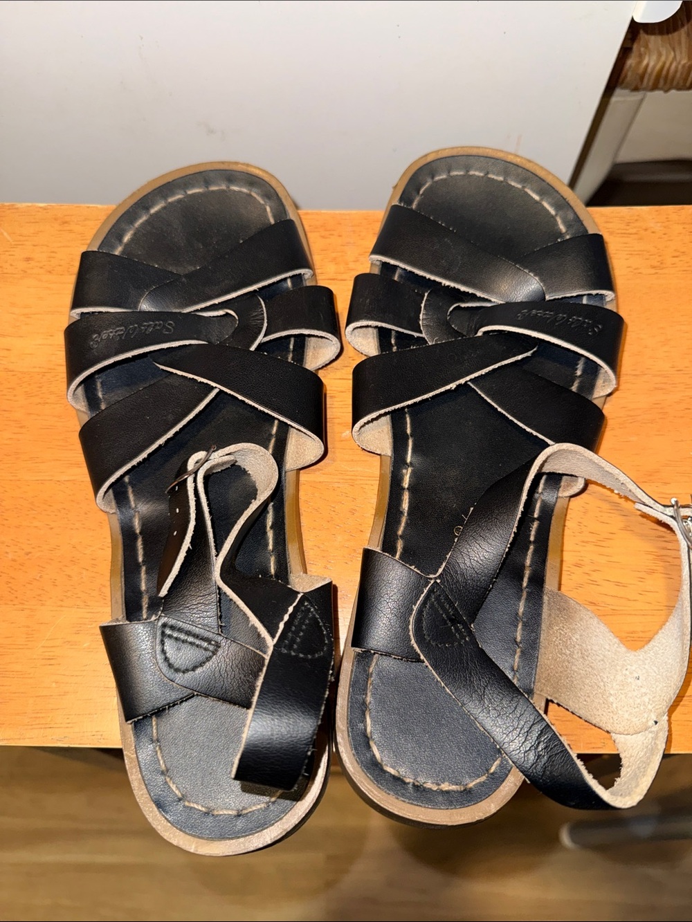 Saltwater Leather black sandal